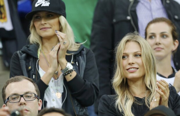 FOTO Iubitele şi soţiile nemţilor ştiu să atragă. Atenţia ;)