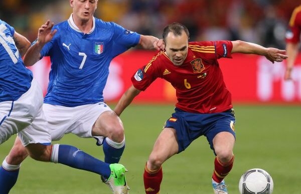 Fiesta Iniesta » Cel mai bun la CM 2010 este şi simbolul Euro 2012