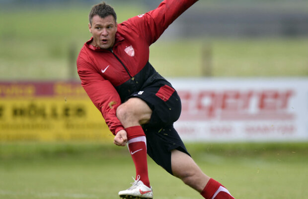 Marius Niculae pleacă după Supercupă! » Cine mai dă goluri pentru "cîini"?