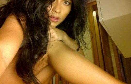 Inna, seducatoare pe Facebook! Vezi imaginea care a strans zeci de mii de like-uri!