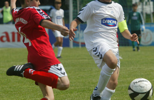 Ieşim din anonimat » Hagi revine la naţională :D