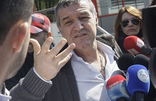 Motivul "inacceptabil" pentru care Becali a refuzat-o pe Barcelona! Promoterul: "E lipsă de inteligenţă!" :O