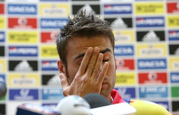 Agitat în aşteptarea transferului, Mutu stă pe Twitter pînă la 4 dimineaţa! ”Eu vara nu dorm”