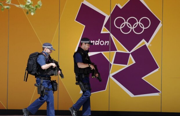 TOLO.RO » Gazeta a ajuns în oraşul care va găzdui Jocurile Olimpice: Prima zi la Londra