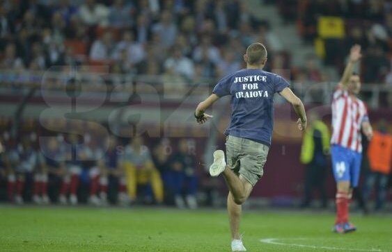 Oficialii Craiovei somează FRF-ul » "Ne-a dat afară directorul şi ne reprimeşte secretara?!"