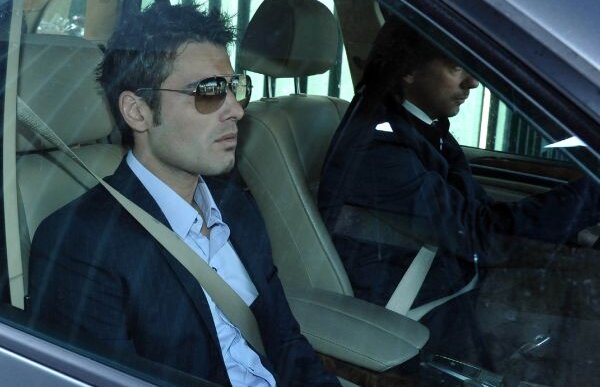 Trece pe biogaz » Aşteptînd oferte de transfer, Mutu îşi extinde afacerile