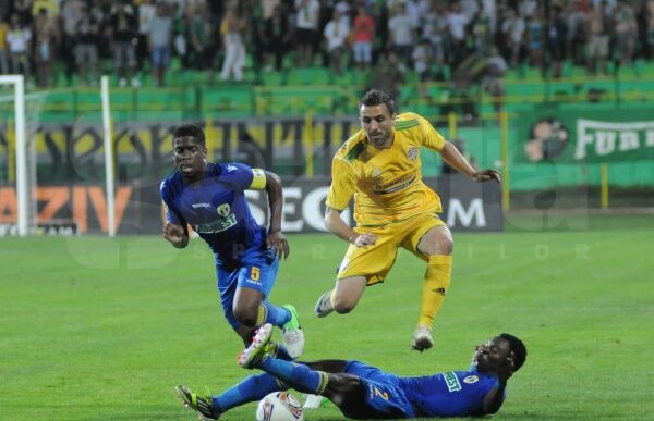 VIDEO + FOTO Sînmărtean taie aripile Petrolului » Vasluiul învinge cu 3-0 revelaţia primei etape