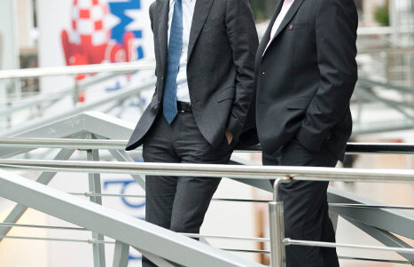 Gigantul Naspers preia 70% din acţiunile eMAG