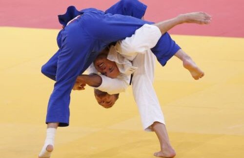 Shocking Games » Olimpiada nu e doar frumuseţe şi plăcere