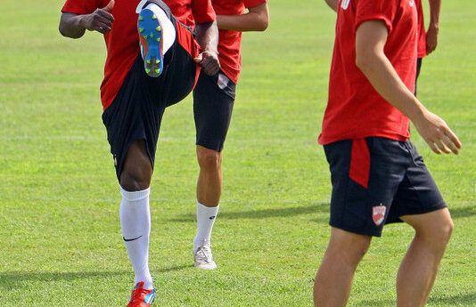 GALERIE FOTO » Alvarez, la primul antrenament cu Dinamo! Vezi imagini de la şedinţa de pregătire