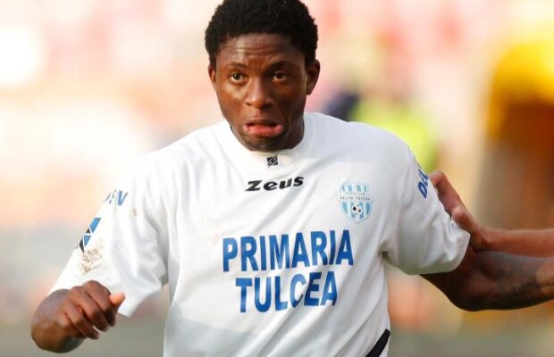 UPDATE Şoc la un meci amical! Henry, de la Delta Tulcea, A MURIT pe teren: "La controlul de acum o săptămînă nu s-a descoperit nimic"