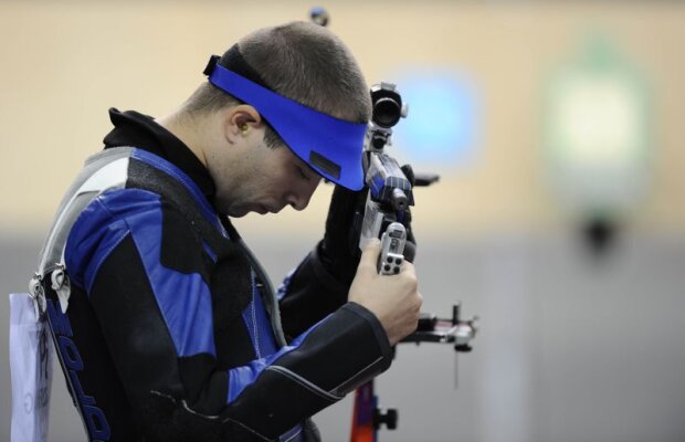 Citeşte un editorial emoţionant de Gabriel Berceanu » Avionul meu de la Londra