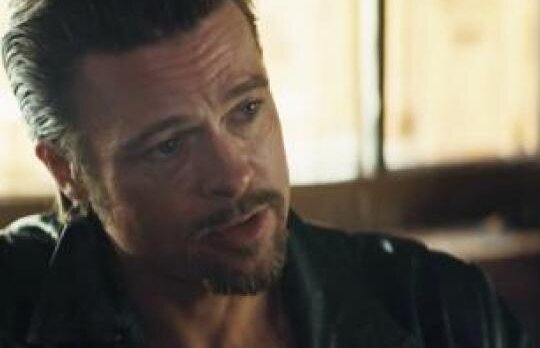 Uite ce sexy este Brad Pitt la 49 de ani!