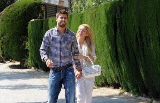 Shakira si Pique, victimele unui santaj sexual! Suma ceruta: 25.000 de euro!