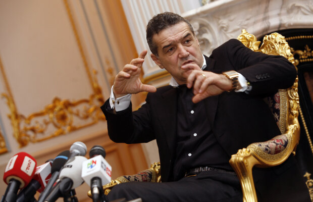 120 de achiziţii în 9 ani! » Steaua a stabilit un record incredibil în era lui Becali o dată cu achiziţionarea lui Szukala