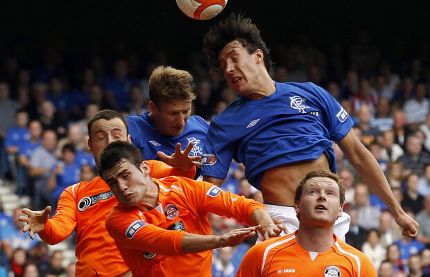 Fani de 5 stele la Rangers » Nou record mondial pentru liga a 4-a: 49.118 spectatori!