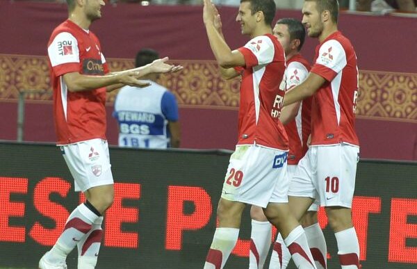 Interes pentru "cîini" » Reprezentanţii lui Ajax vin să urmărească doi dinamovişti cu Metalist Harkov