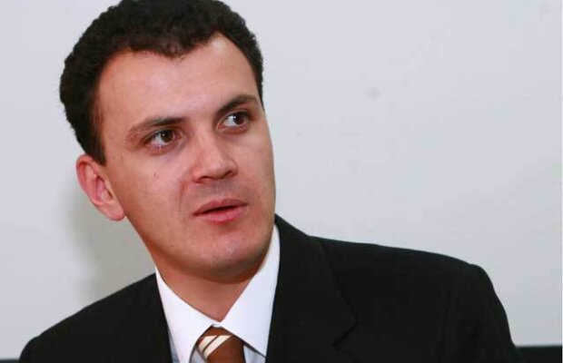 Ghiţă părăseşte si acţionariatele Flanco si distribuţie IT