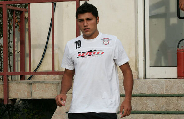 VIDEO Îşi complică viaţa în Ghencea » Unul dintre protejaţii lui Reghecampf scandează anti-Steaua :O