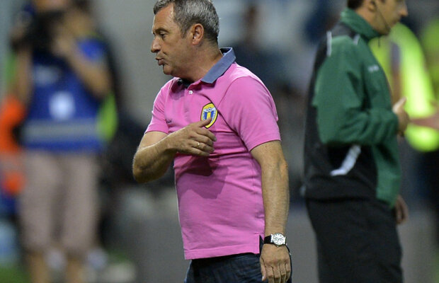 ”Fără număr”, de la Rednic » Antrenorul Petrolului vrea să îşi premieze jucătorii din propriul buzunar în cazul unei victorii cu Dinamo