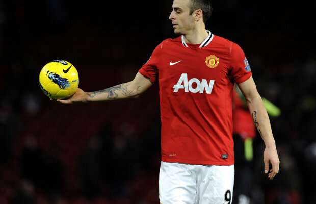 Marea farsă » Berbatov s-a înţeles cu Fiorentina, a fost deturnat de Juve şi a semnat cu Fulham!