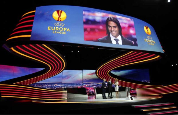 Furişat printre rivali » Ioaniţoaia a reuşit să se infiltreze printre delegaţiile adversarelor Stelei: "Nu ne e teamă de voi!"