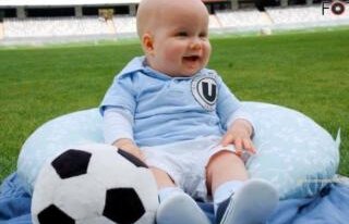 VIDEO Simplu, dar cît de frumos! Ce-şi doreşte cel mai tînăr fan al Universităţii Cluj :O