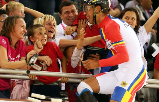 Edi, un altfel de Merckx » Radu Naum îi mulţumeşte unui ciclist român de aur