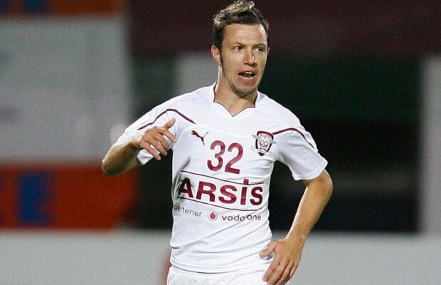 "Mucles", luat în colimator: "Nu-şi respectă colegii!" :X