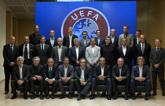 Minţile luminate ale fotbalului » Mircea Lucescu, alături de Mourinho şi Vilanova la întîlnirea antrenorilor de elită