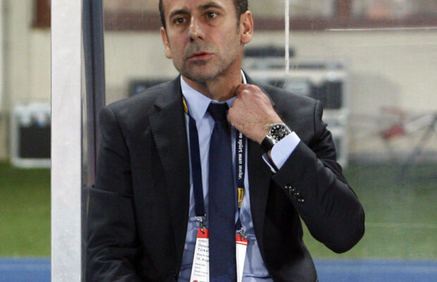 După eşecul din Olanda, Hiddink e deja regretat la Istanbul: ”Cine-i acest Avci?”