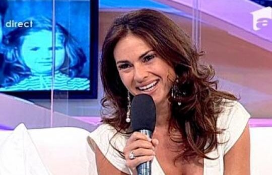 Ramona Badescu, haioasa la Acces Direct: "Simona draga, nu e cu cine-l faci! E cu cine-l cresti!"
