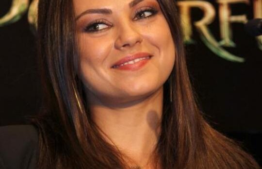 Mila Kunis, salvata de pompieri. Vezi ce a patit actrita!