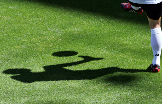 Drama unui fotbalist gay din Bundesliga: ”Trebuie să joc zilnic teatru!”