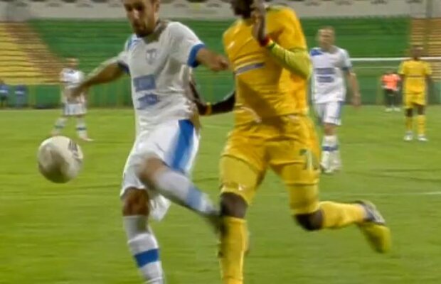 VIDEO Nicolo Napoli acuză arbitrajul cu Vaslui: "Nu se poate aşa ceva, arbitrul ne-a furat un punct"