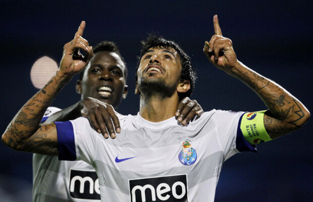 VIDEO A marcat pentru tatăl pierdut! » Tatăl lui Lucho Gonzalez a decedat înaintea meciului cu Dinamo Zagreb