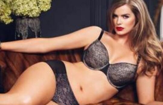 Ralph Lauren a angajat primul model cu bust mare