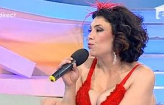 A slabit 125 de kilograme! Ioana Tufaru: "Mama ma indopa cu dulciuri"