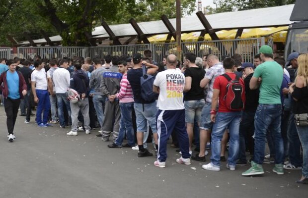Vor un stadion full, dar mulţi stelişti nu şi-au primit încă biletele! Probleme mari cu livrarea