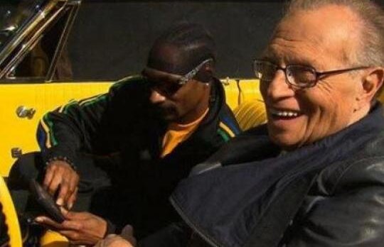 Larry King: "Marijuana ar trebui sa fie legala!"