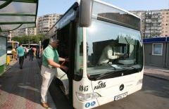 Modificări la sistemul de acces în mijloacele de transport RATB. Vezi noile obligaţii pentru călători 