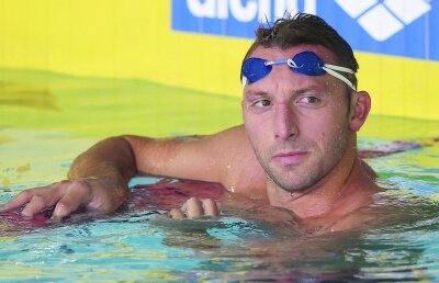 Oana Duşmănescu despre bătăliile secrete purtate de un sportiv legendar » Apa care aduce întunericul