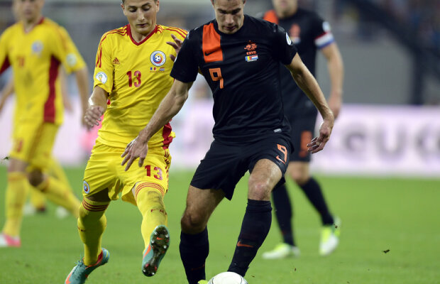 VIDEO Killer instinct » Gazeta i-a monitorizat aseară pe oamenii de gol din cele două tabere: Marica şi Van Persie