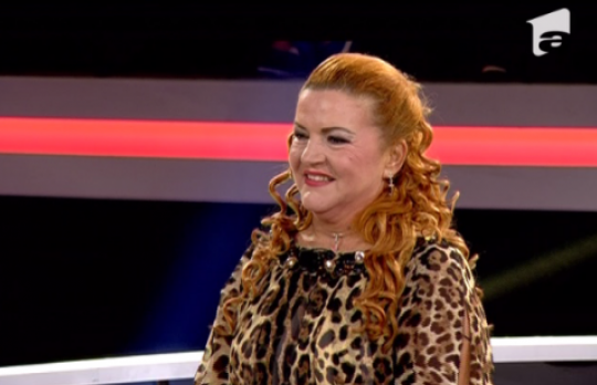 Cu banii jos: Maria Carneci si fiul ei, Edi, au pierdut 18.000 de euro la penultima intrebare!