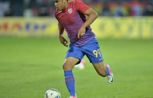 Reghe nu e mulţumit de un atacant pe care chiar el l-a adus: ”E mereu în ofsaid!”