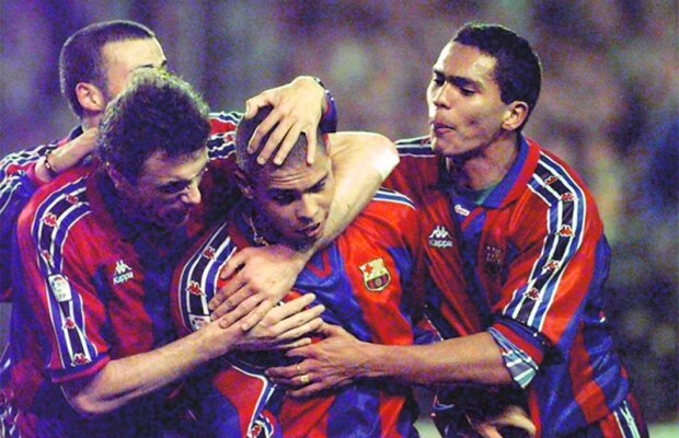 Gică Popescu s-a săturat de "fătuci cu ţîţele la iveală" » A iubit Steaua, dar nu cu forţa!