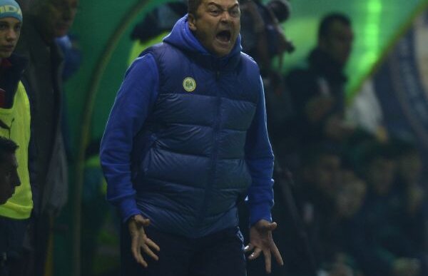 Copiii lui Ilie Stan arătau semne obscene staff-ului Stelei! :O » Reghe: "Ilie, controlează-i!" :X