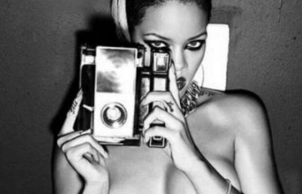 FOTO! Sapte albume, sapte look-uri: Cum a evoluat Rihanna de-a lungul carierei