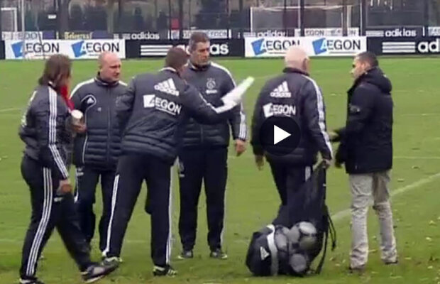Invadatorul! Alarmă la Amsterdam! » Un "scouter român" a intrat pe teren în timpul antrenamentului lui Ajax