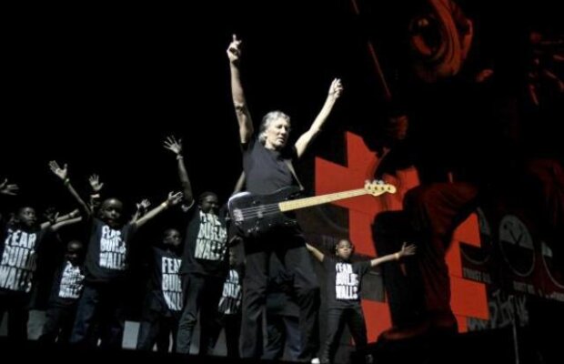 Legendarul zid al trupei Pink Floyd va fi ridicat in Bucuresti